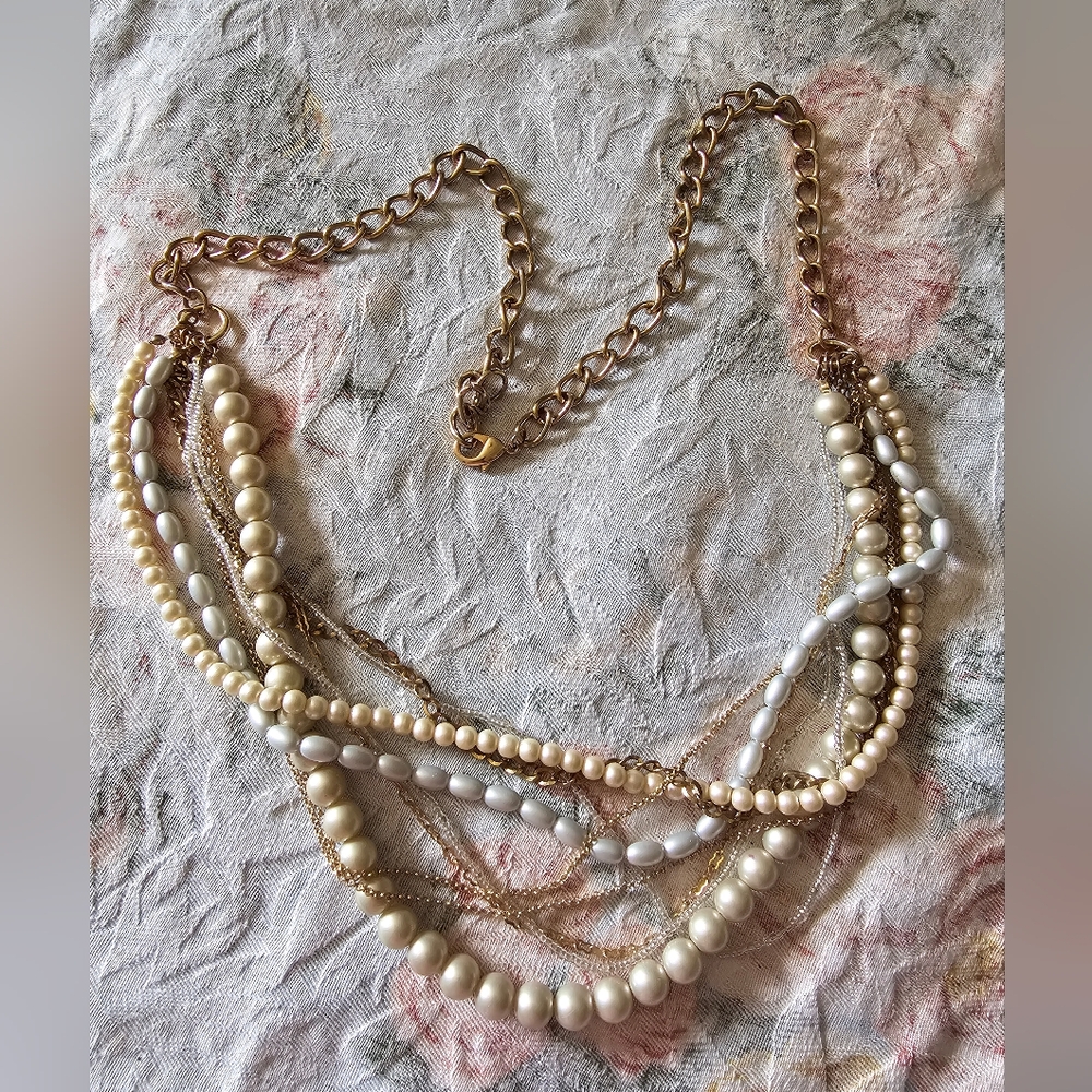 Chic Gold and Cream Beaded Belt